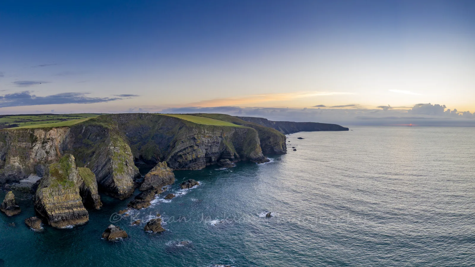 Nohoval Cove