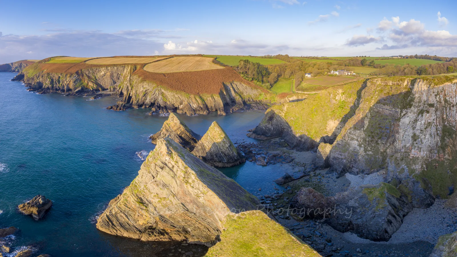 Nohoval Cove