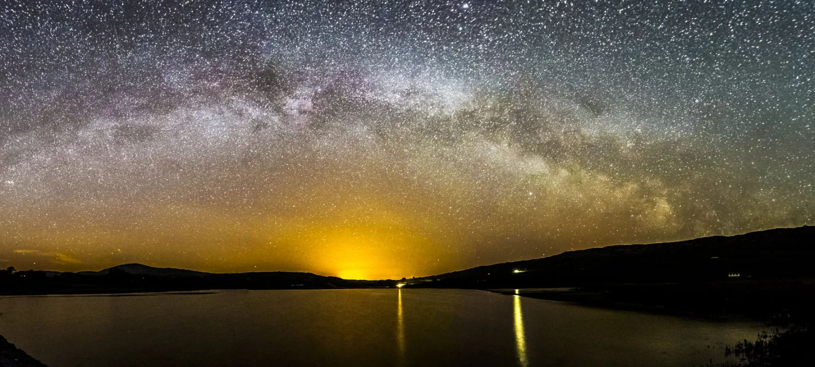 Milkyway arches over Goleen